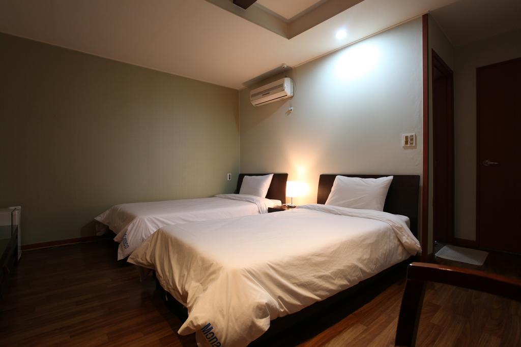 Monaco Hotel Jeju Habitación foto